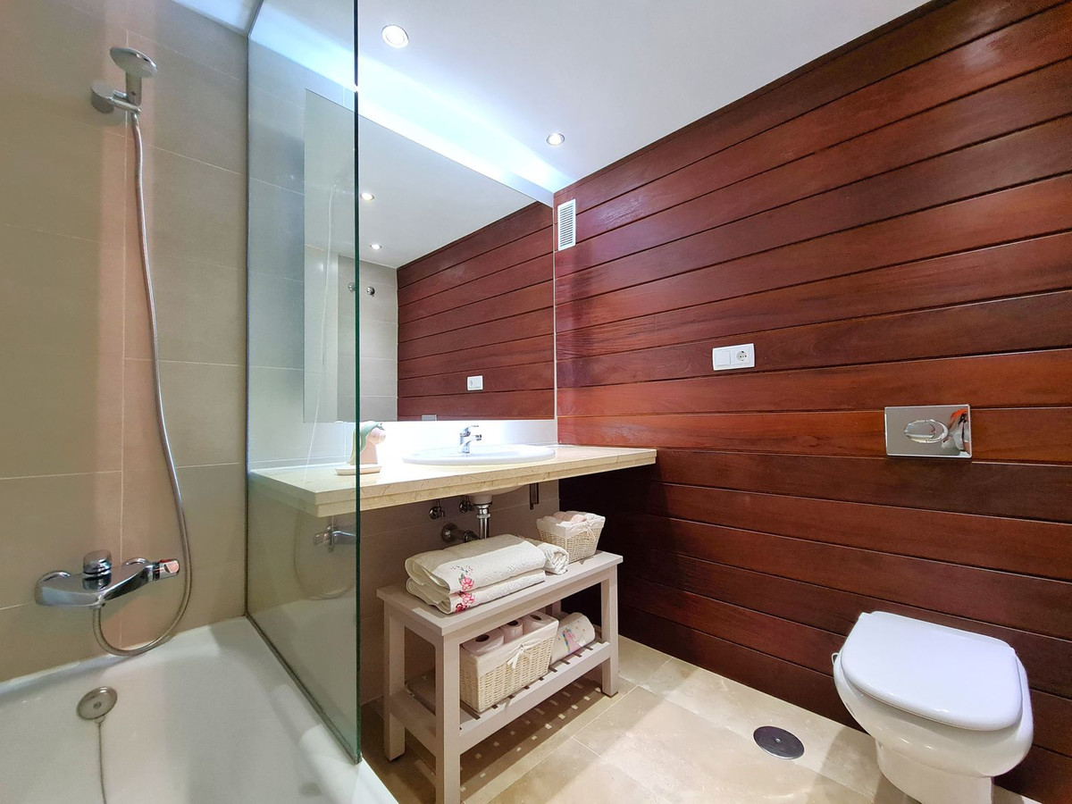 3 Bed, 3 Bath, ApartmentFor Sale, Punta Chullera, Malaga