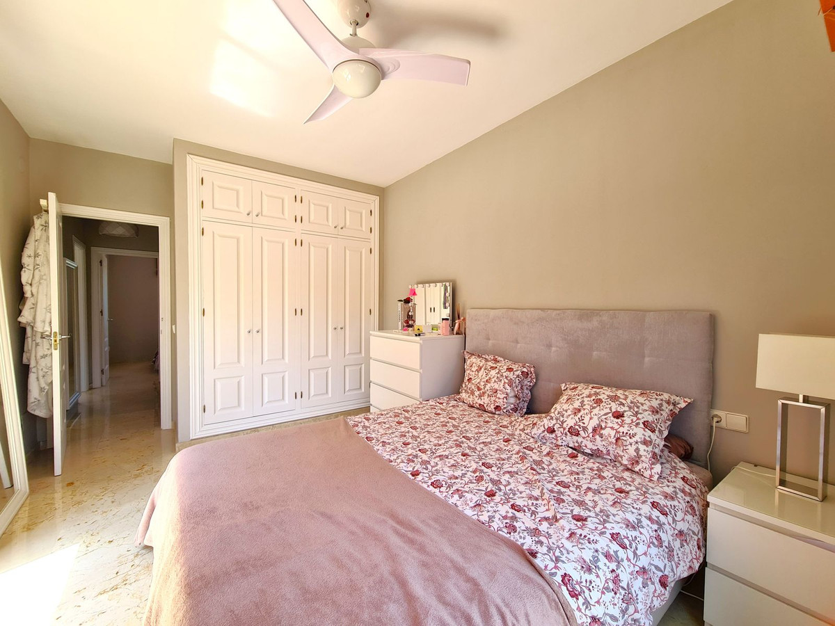 3 Bed, 2 Bath, HouseFor Sale, Estepona, Malaga