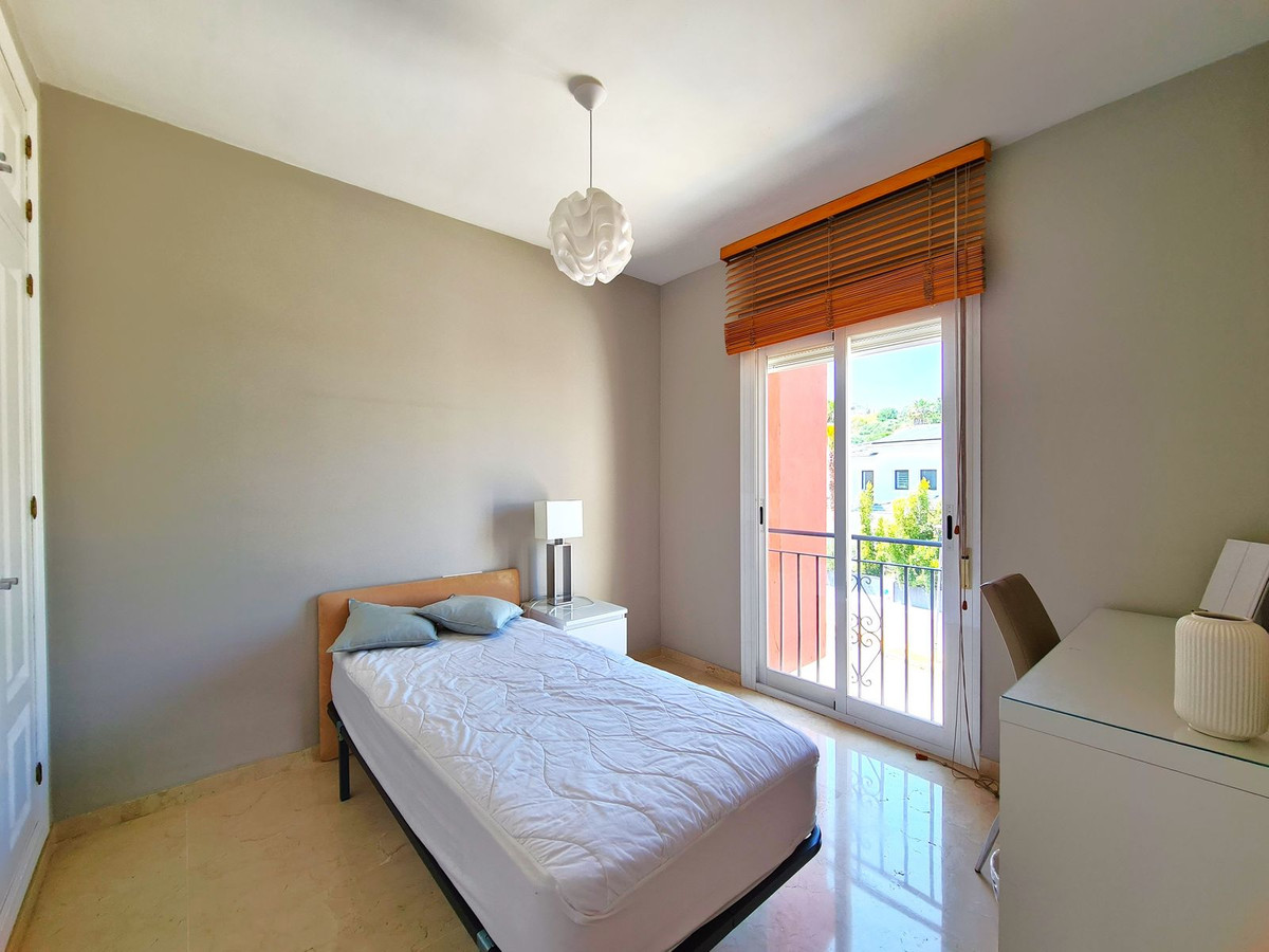 3 Bed, 2 Bath, HouseFor Sale, Estepona, Malaga