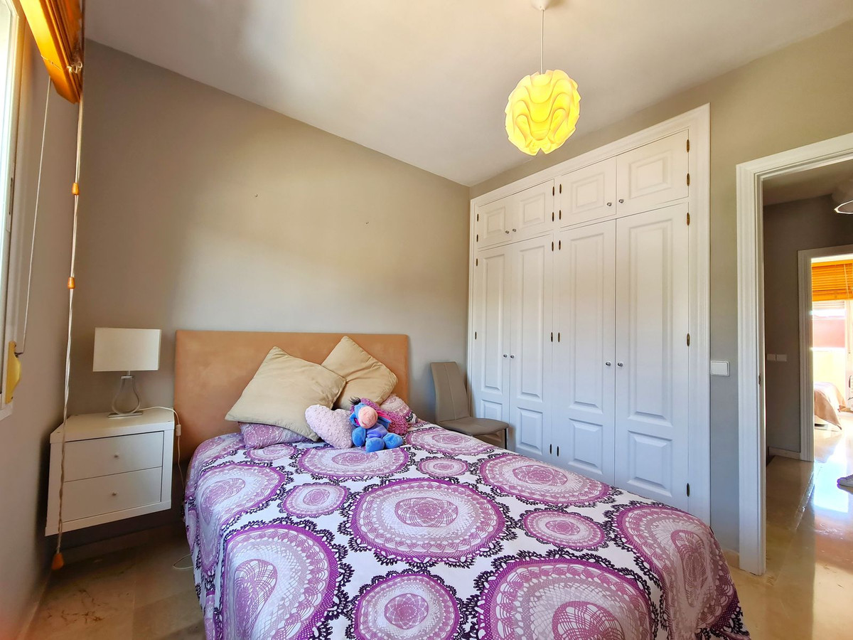 3 Bed, 2 Bath, HouseFor Sale, Estepona, Malaga