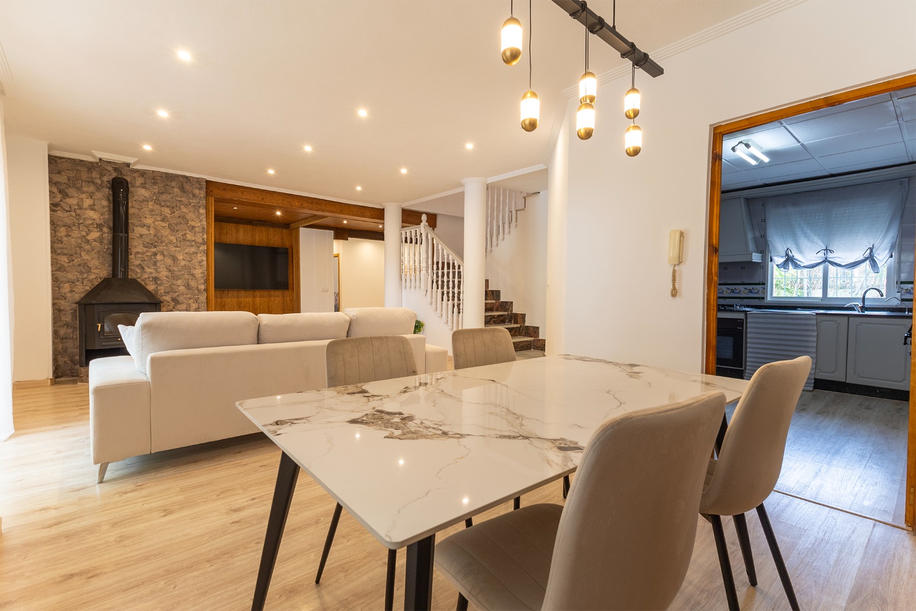 5 Bed, 3 Bath, HouseFor Sale, Orihuela, Alicante