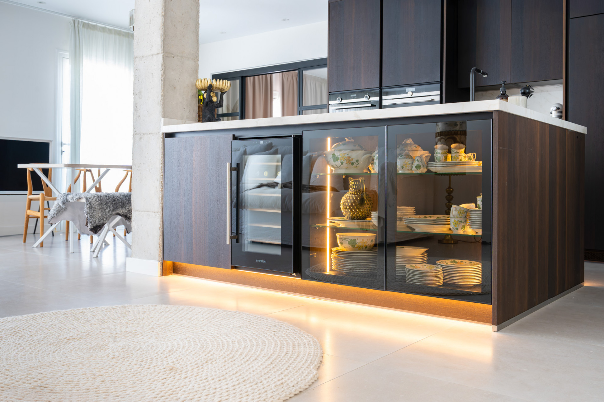 3 Bed, 2 Bath, ApartmentFor Sale, Benahavis, Malaga