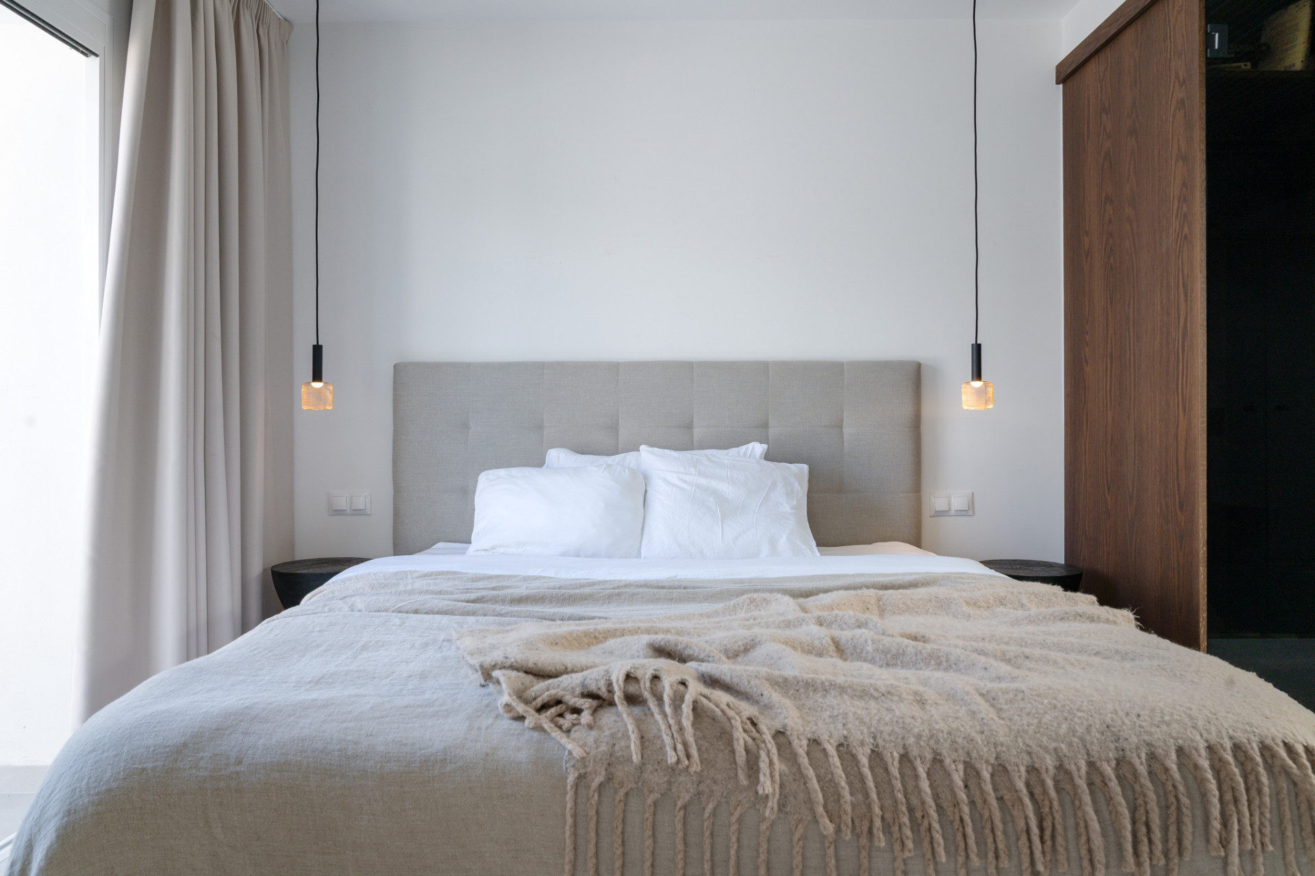 3 Bed, 2 Bath, ApartmentFor Sale, Benahavis, Malaga