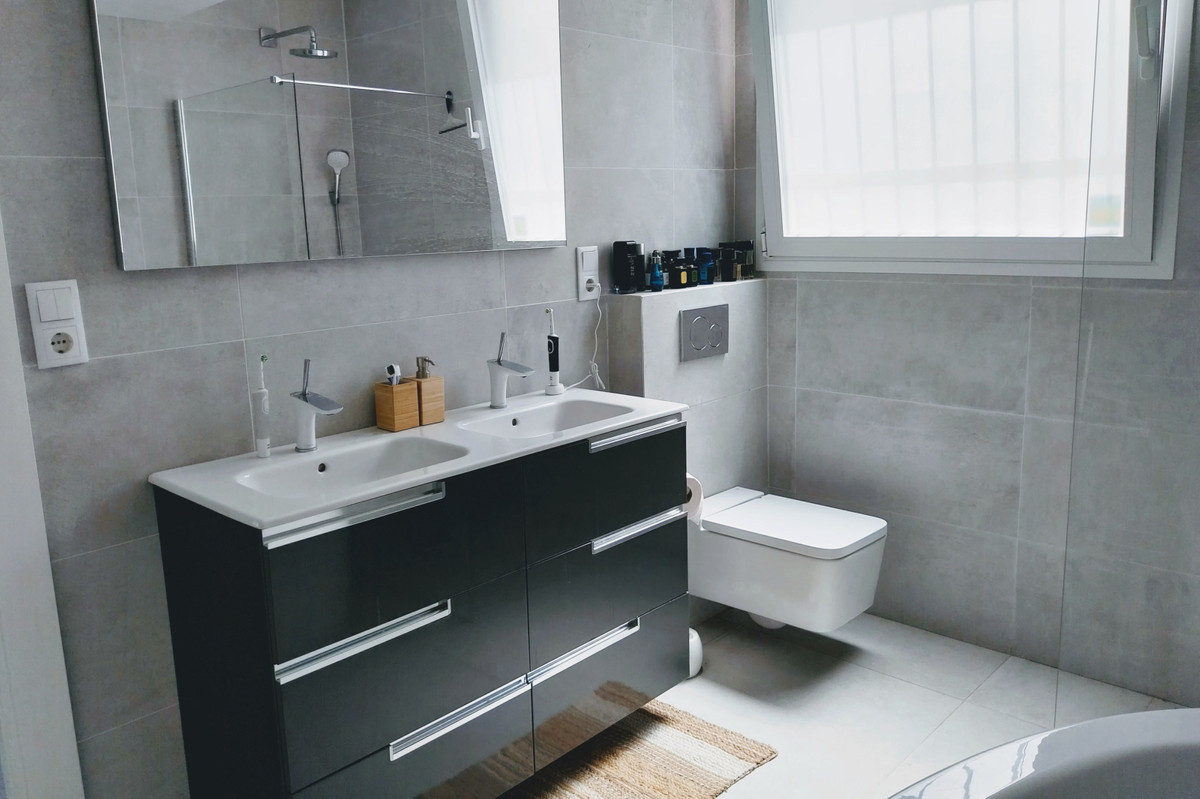 3 Bed, 2 Bath, HouseFor Sale, Marbella, Malaga