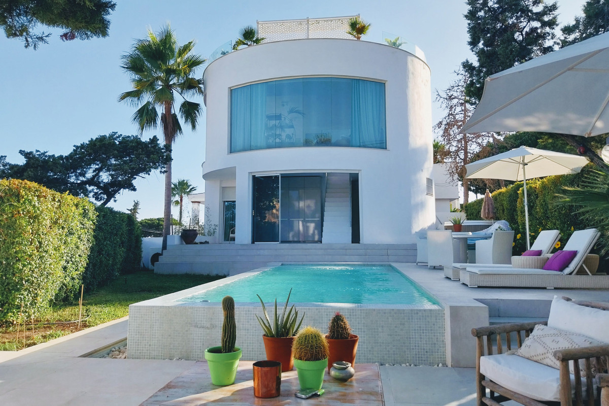 3 Bed, 2 Bath, HouseFor Sale, Marbella, Malaga