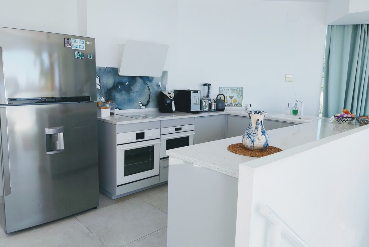 3 Bed, 2 Bath, HouseFor Sale, Marbella, Malaga