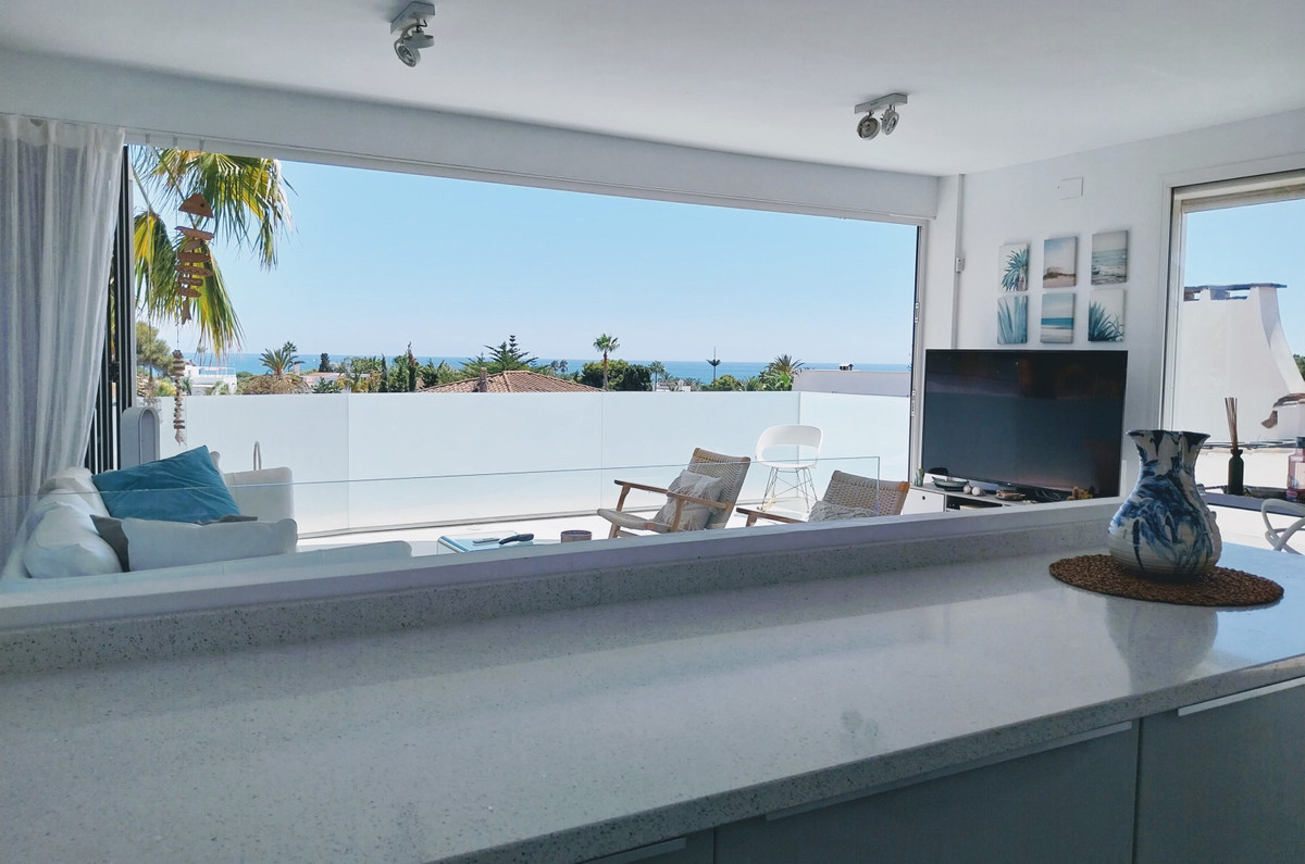 3 Bed, 2 Bath, HouseFor Sale, Marbella, Malaga