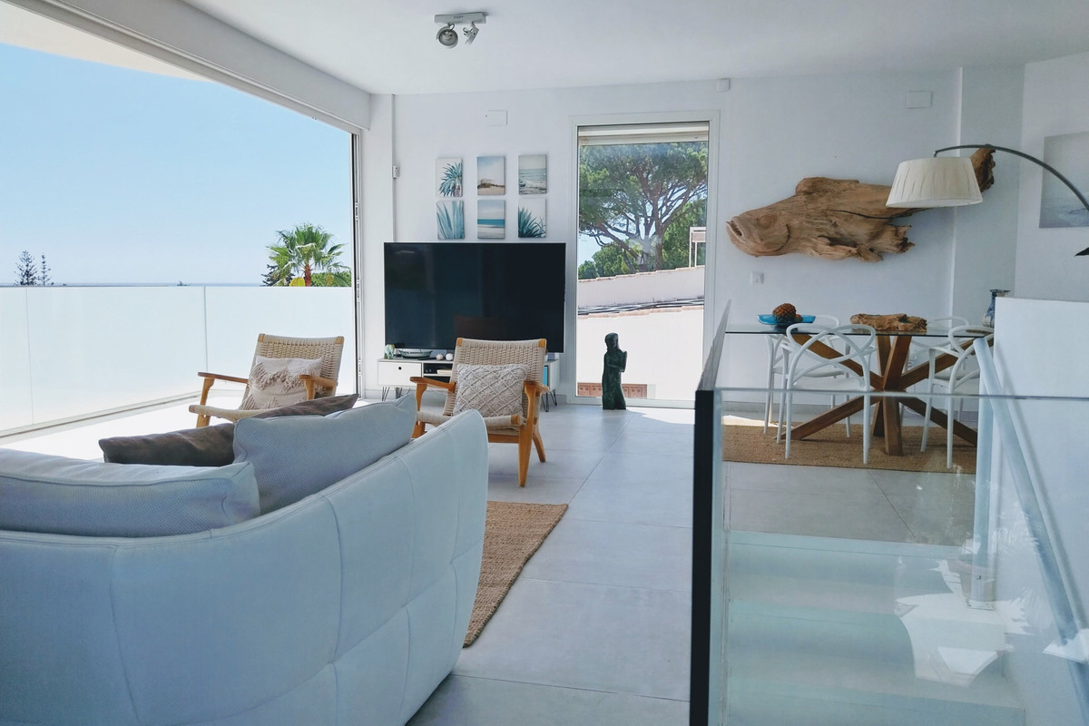 3 Bed, 2 Bath, HouseFor Sale, Marbella, Malaga