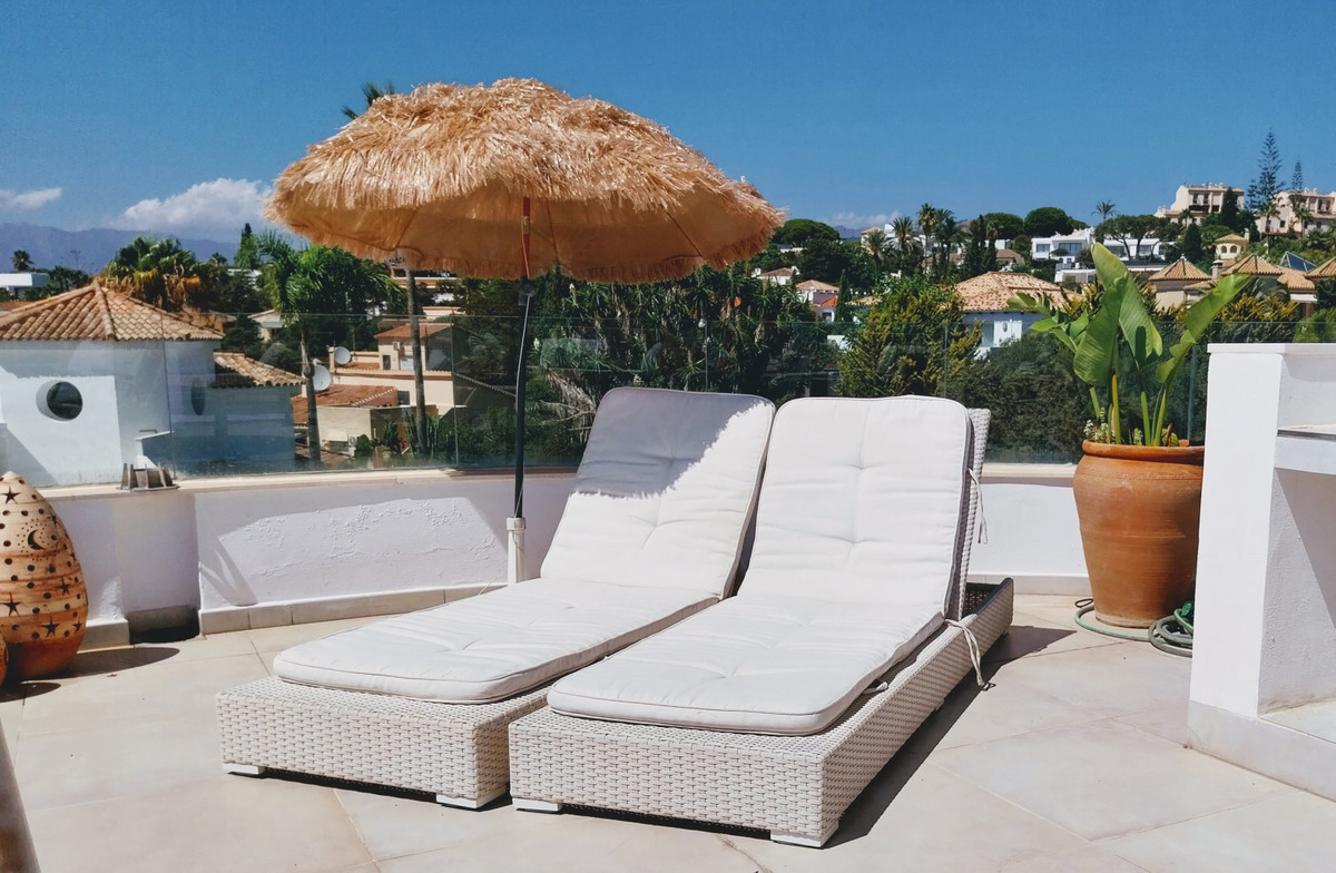 3 Bed, 2 Bath, HouseFor Sale, Marbella, Malaga