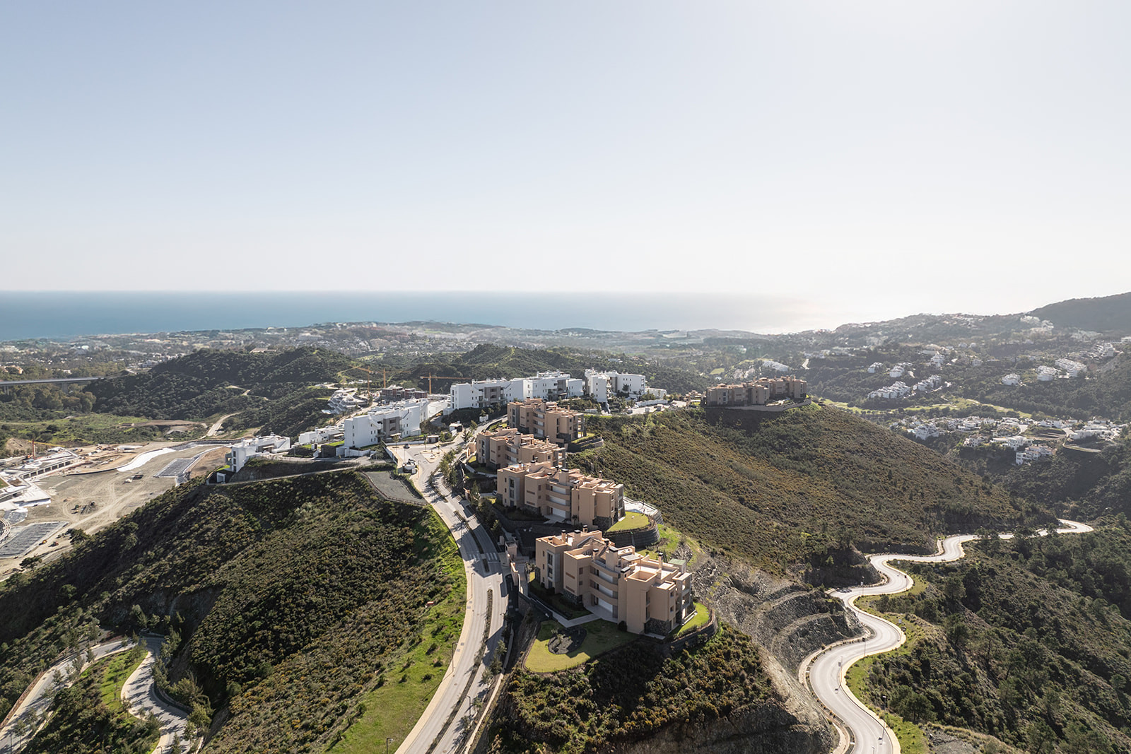 3 Bed, 3 Bath, ApartmentFor Sale, Benahavis, Malaga