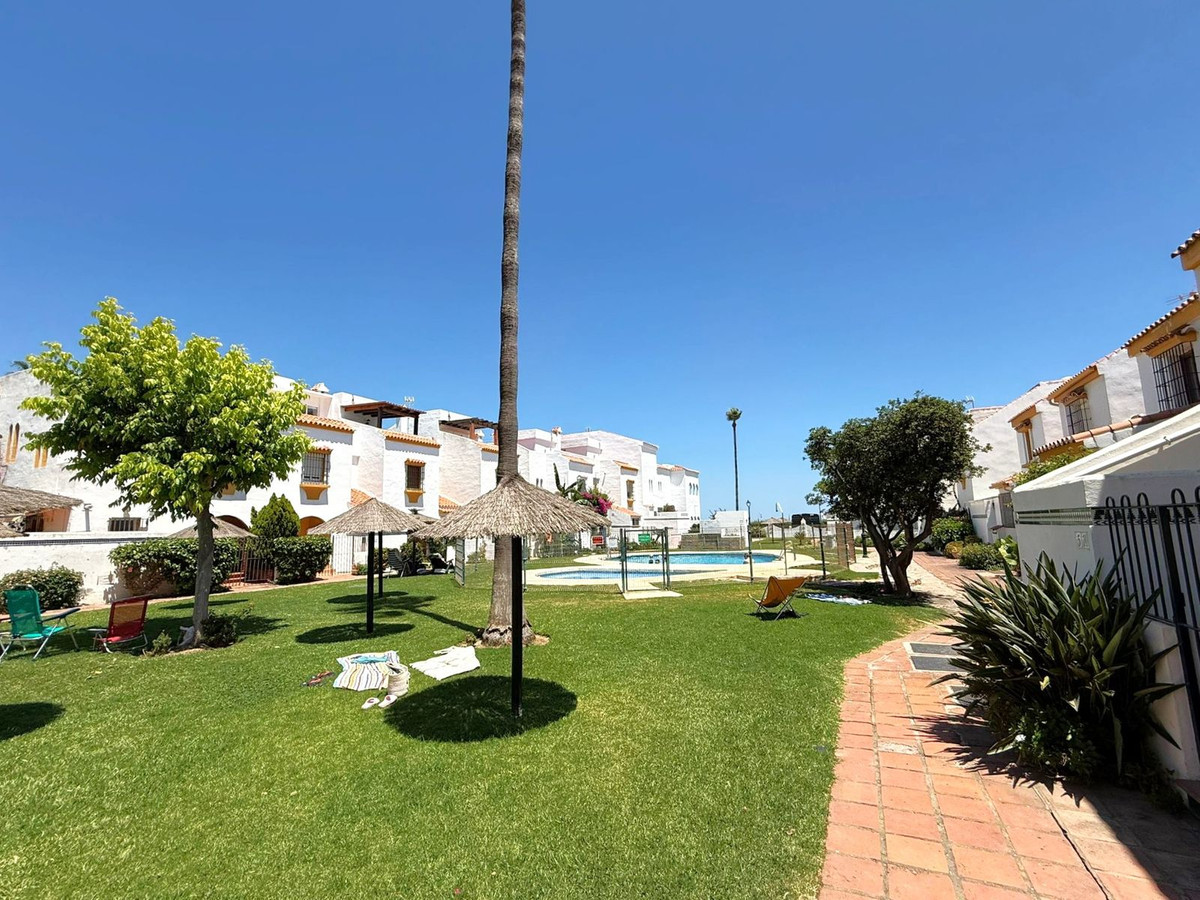 4 Bed, 4 Bath, HouseFor Sale, Casares Playa, Malaga