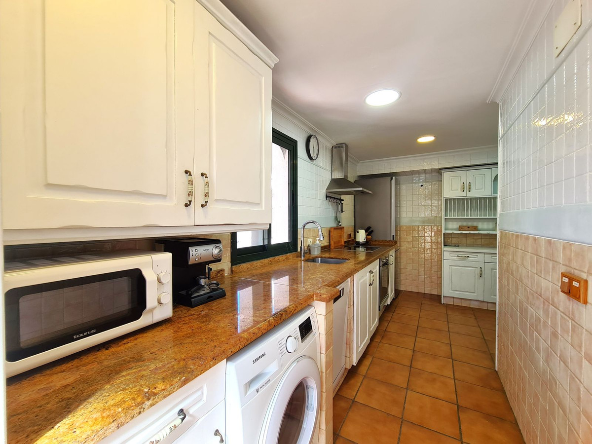 4 Bed, 4 Bath, HouseFor Sale, Casares Playa, Malaga