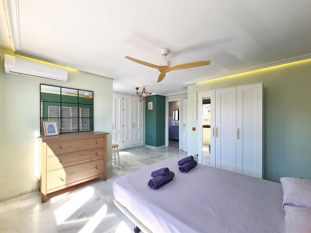 4 Bed, 4 Bath, HouseFor Sale, Casares Playa, Malaga