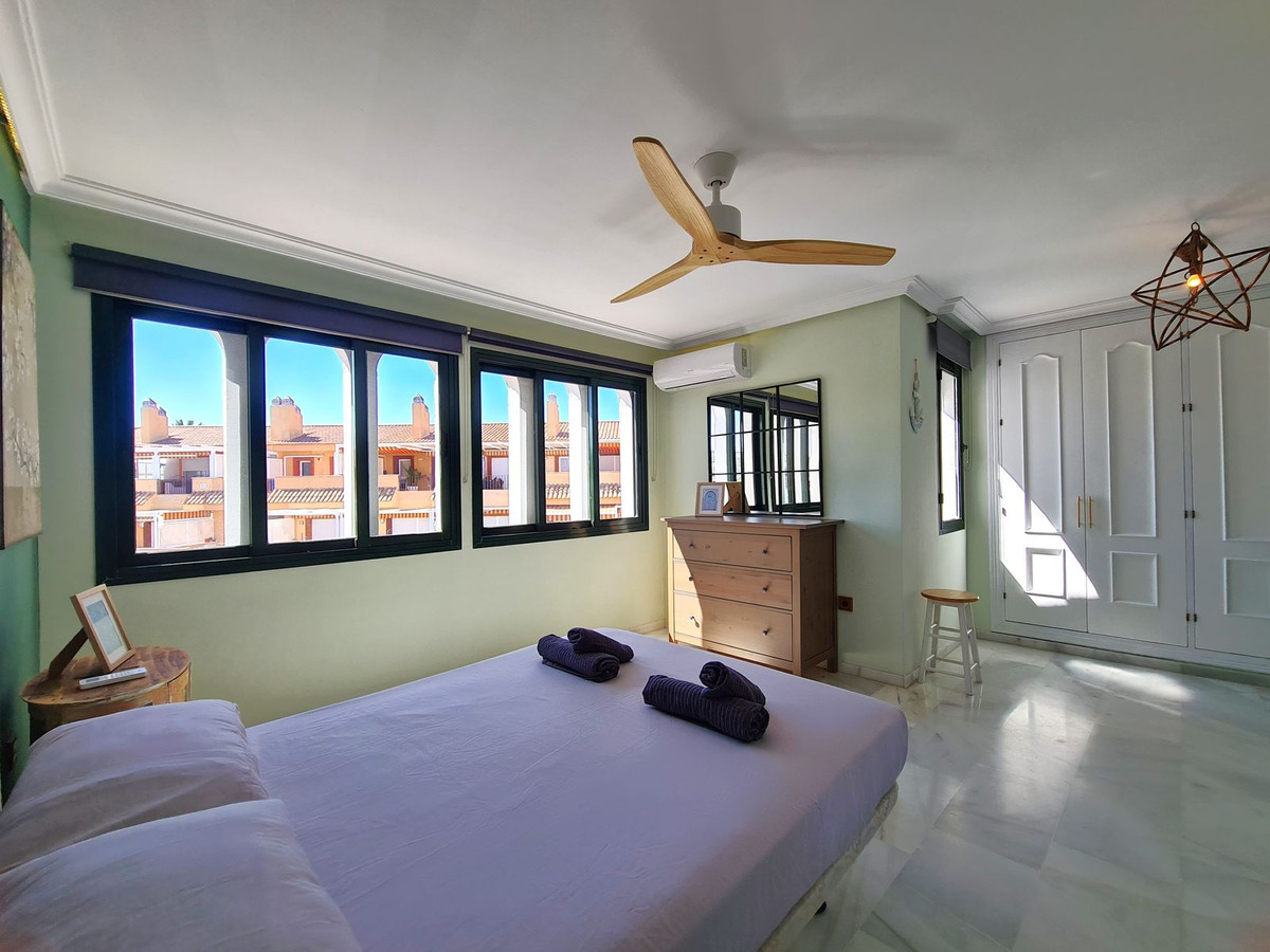 4 Bed, 4 Bath, HouseFor Sale, Casares Playa, Malaga