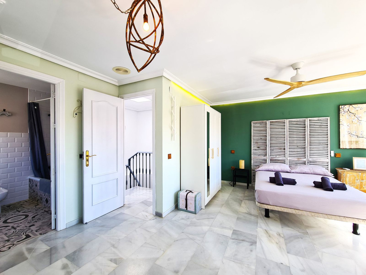 4 Bed, 4 Bath, HouseFor Sale, Casares Playa, Malaga