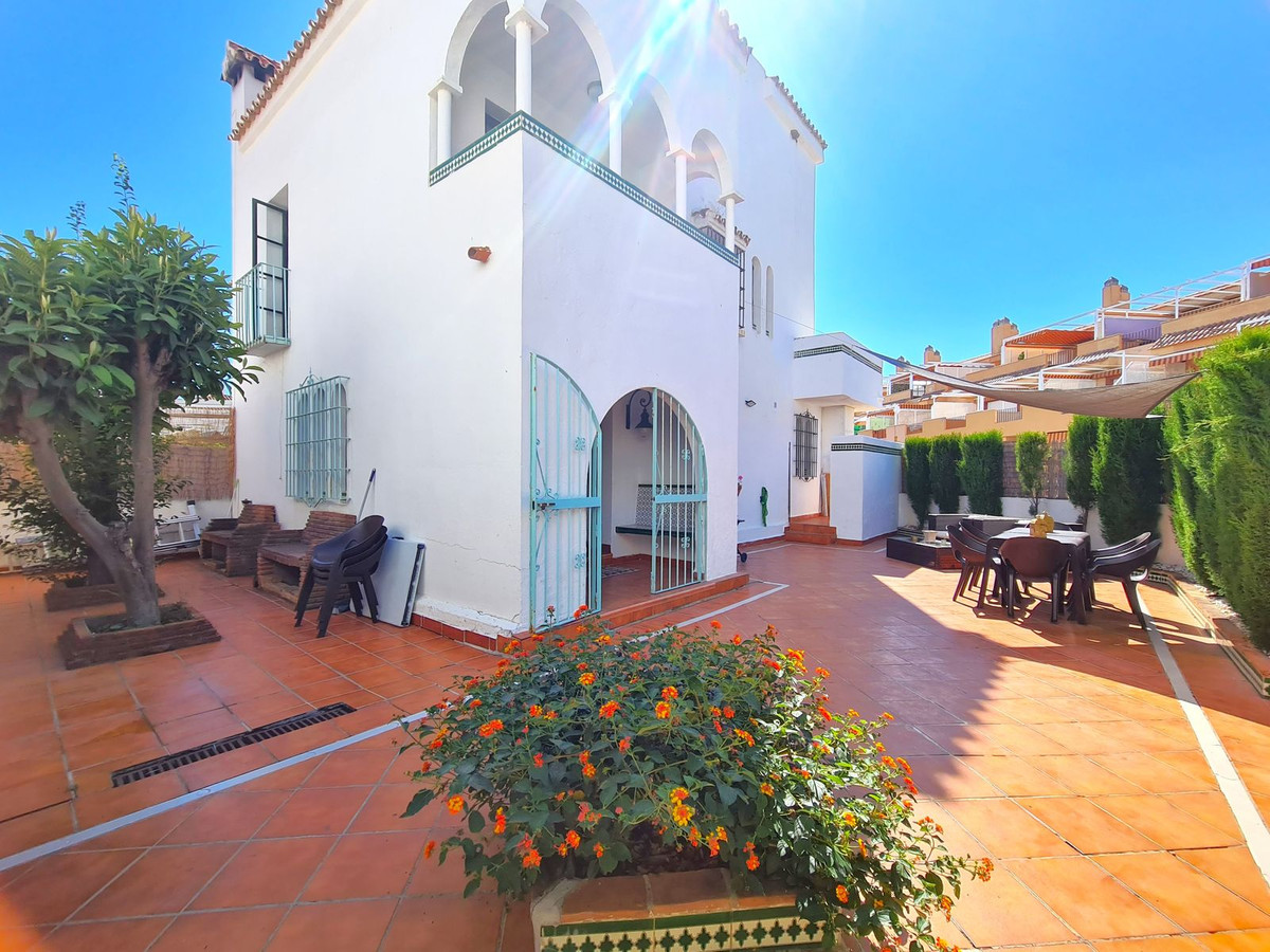 4 Bed, 4 Bath, HouseFor Sale, Casares Playa, Malaga