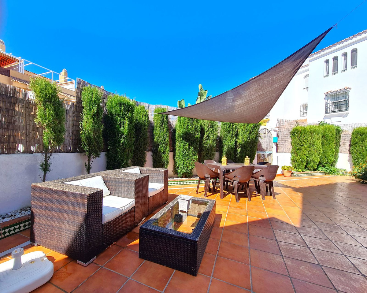 4 Bed, 4 Bath, HouseFor Sale, Casares Playa, Malaga