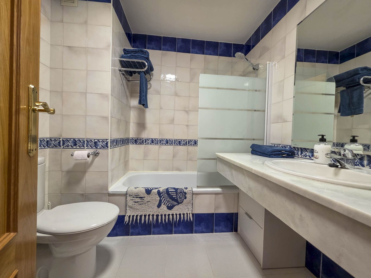 3 Bed, 2 Bath, HouseFor Sale, Casares Playa, Malaga