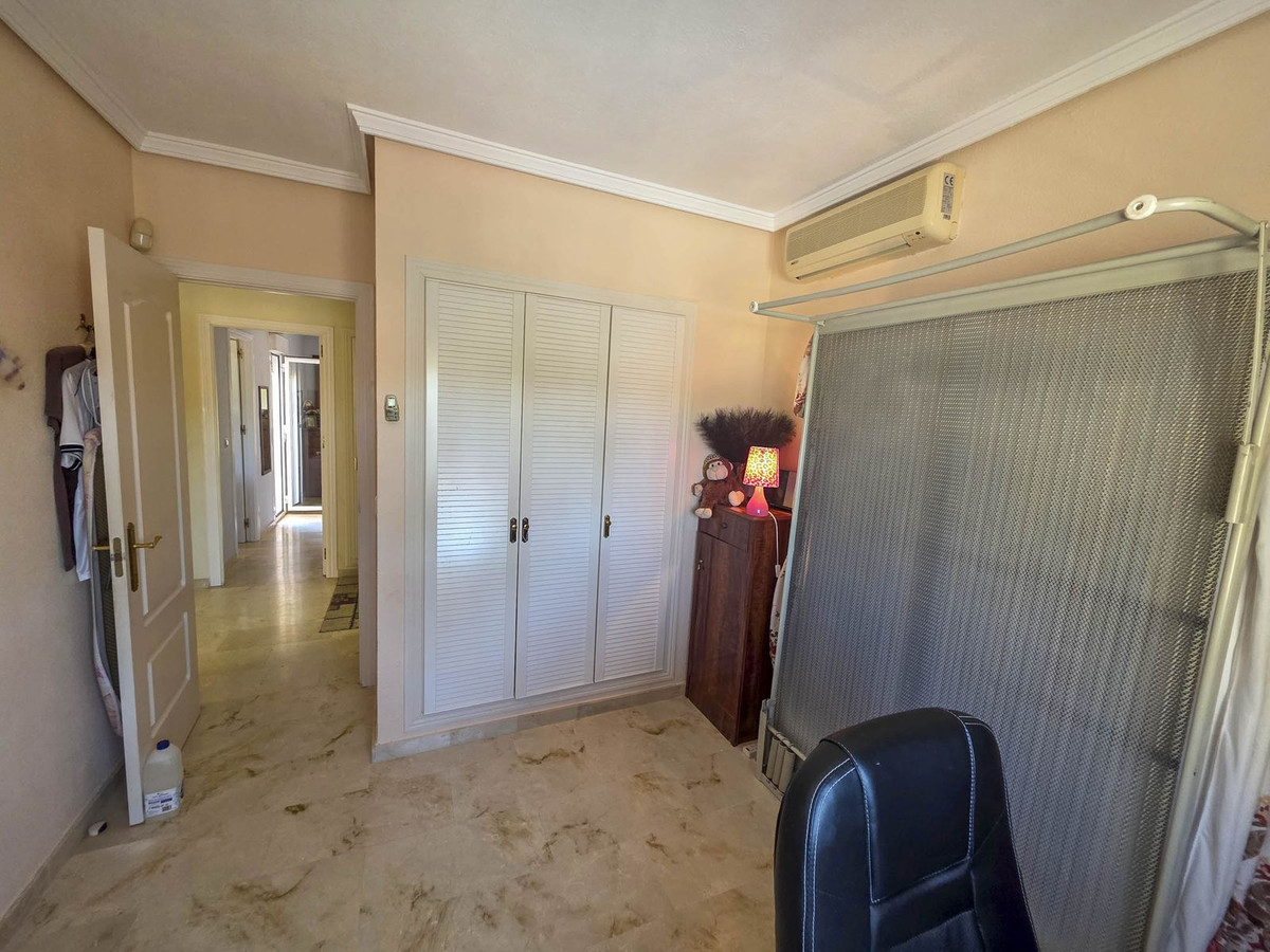 3 Bed, 2 Bath, HouseFor Sale, La Duquesa, Malaga