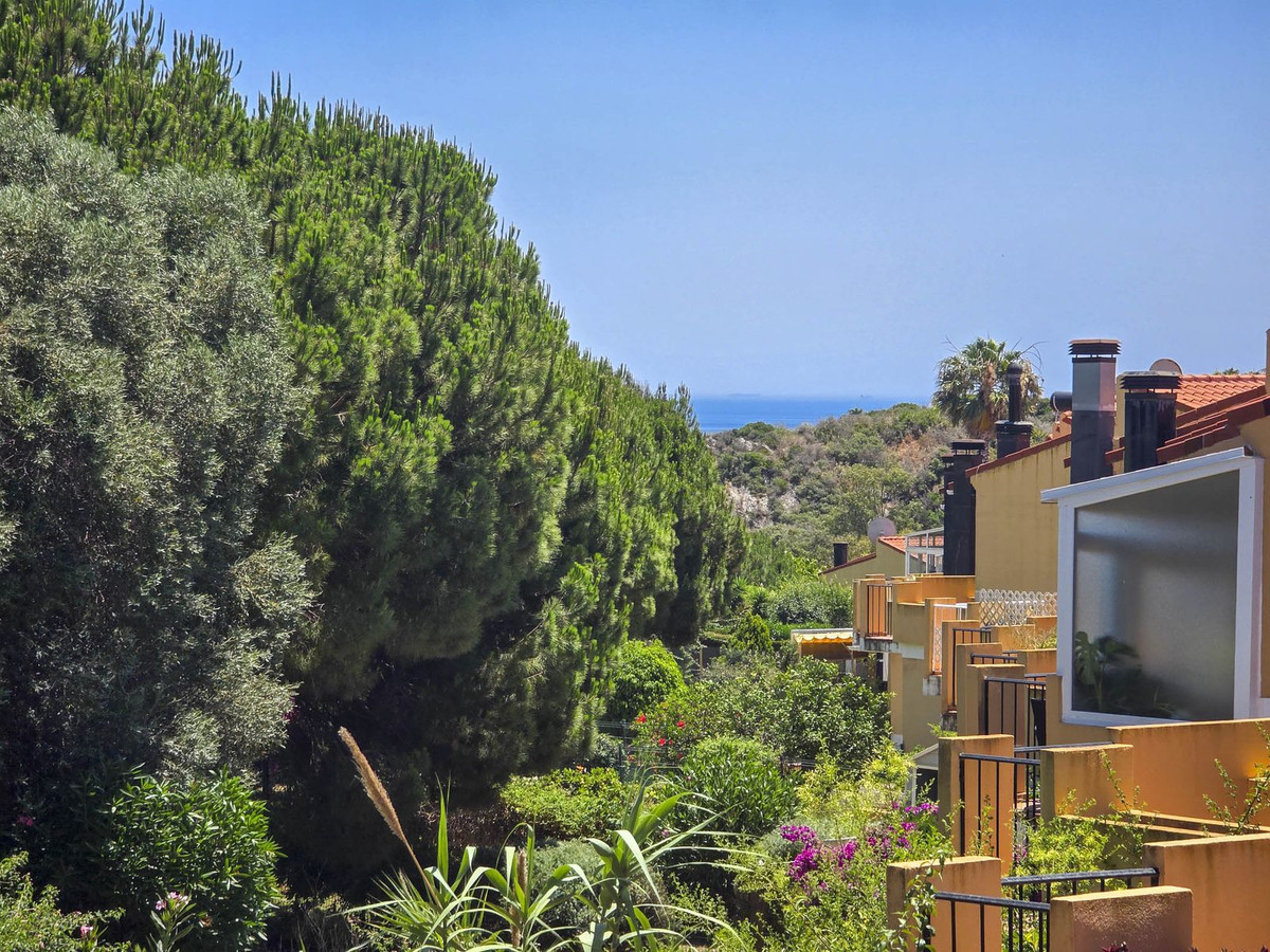 3 Bed, 2 Bath, HouseFor Sale, La Duquesa, Malaga