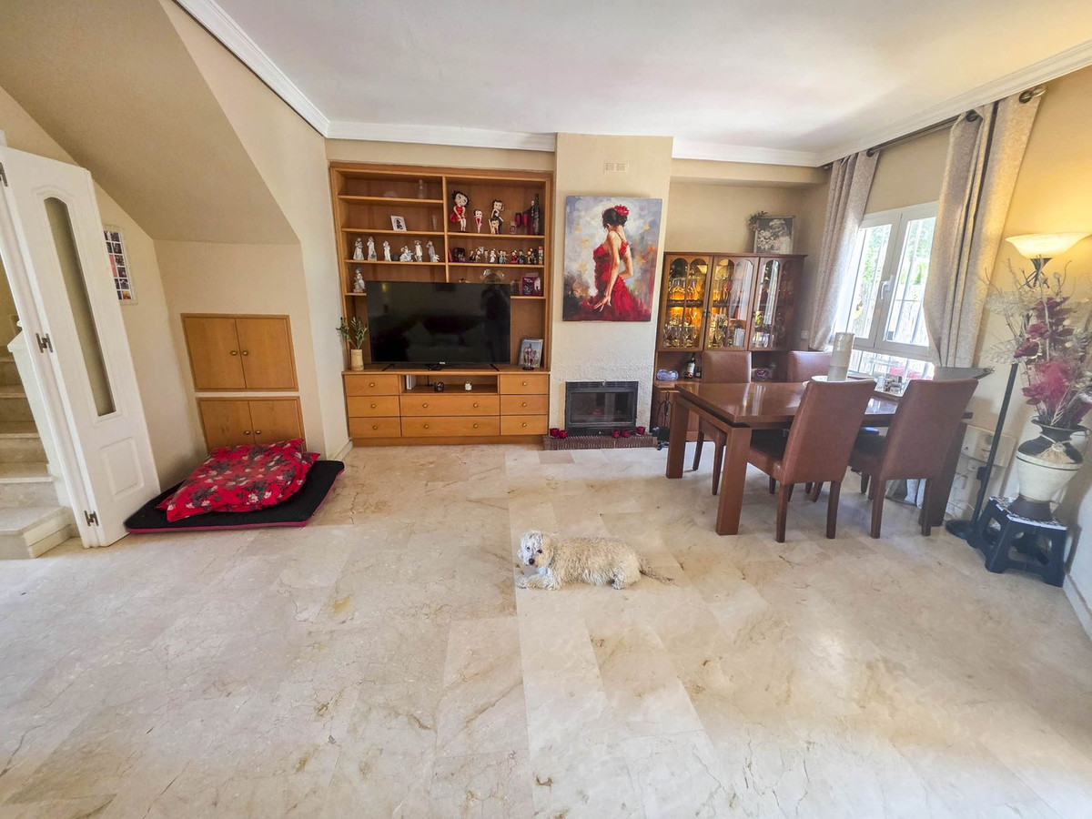 3 Bed, 2 Bath, HouseFor Sale, La Duquesa, Malaga