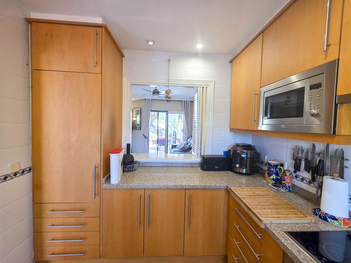 3 Bed, 2 Bath, HouseFor Sale, La Duquesa, Malaga