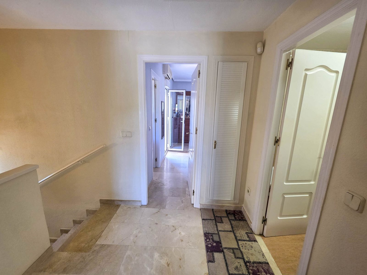 3 Bed, 2 Bath, HouseFor Sale, La Duquesa, Malaga