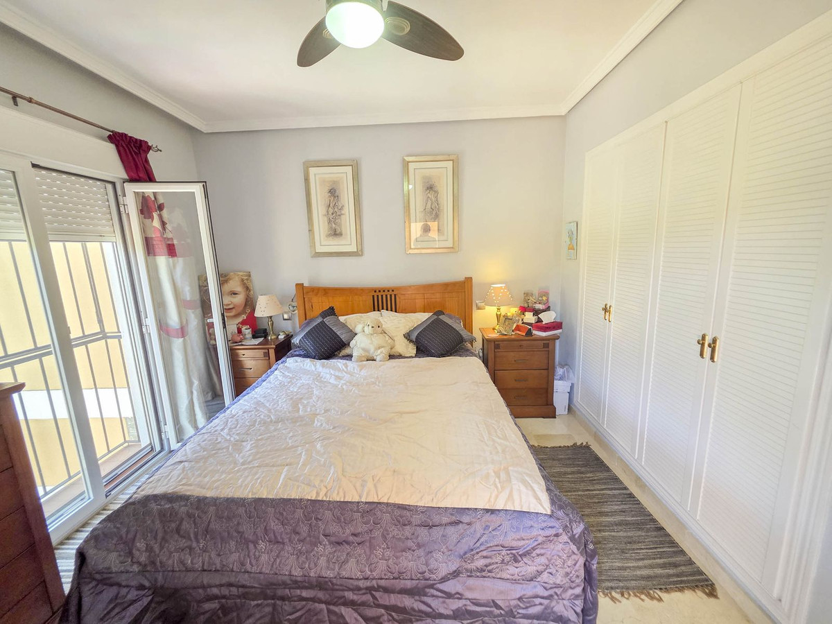 3 Bed, 2 Bath, HouseFor Sale, La Duquesa, Malaga