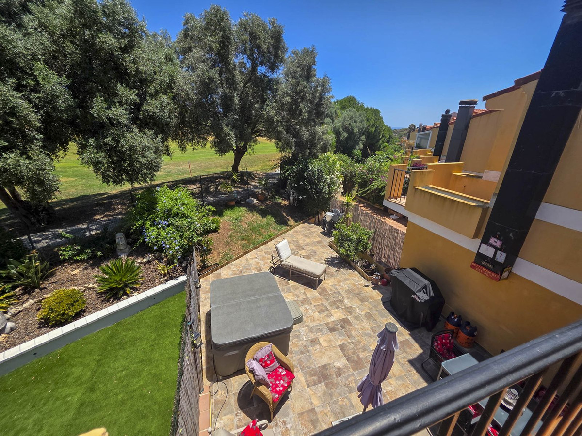 3 Bed, 2 Bath, HouseFor Sale, La Duquesa, Malaga