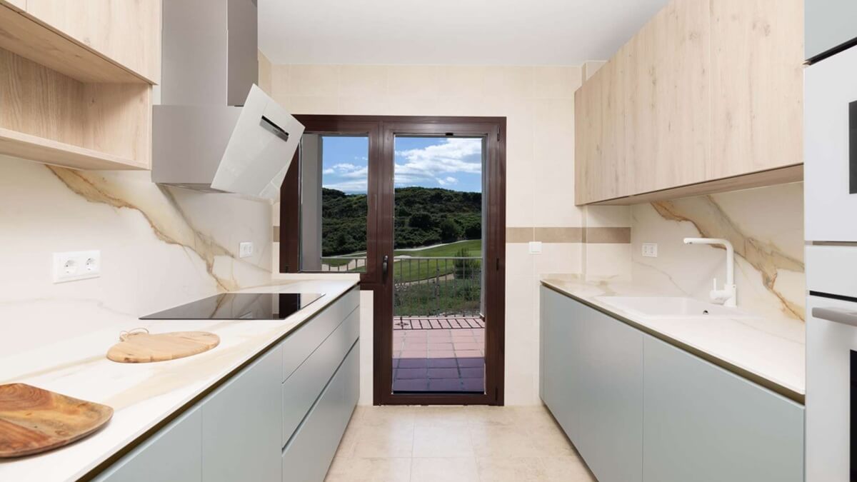 3 Bed, 2 Bath, HouseFor Sale, Estepona, Malaga