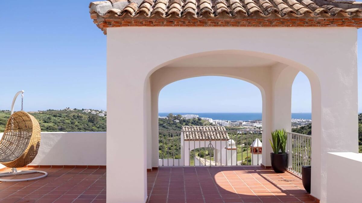 3 Bed, 2 Bath, HouseFor Sale, Estepona, Malaga