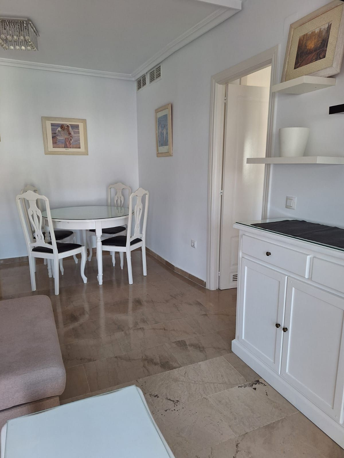1 Bed, 1 Bath, ApartmentFor Sale, Estepona, Malaga