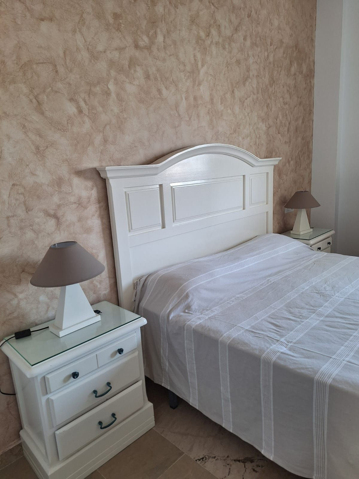 1 Bed, 1 Bath, ApartmentFor Sale, Estepona, Malaga