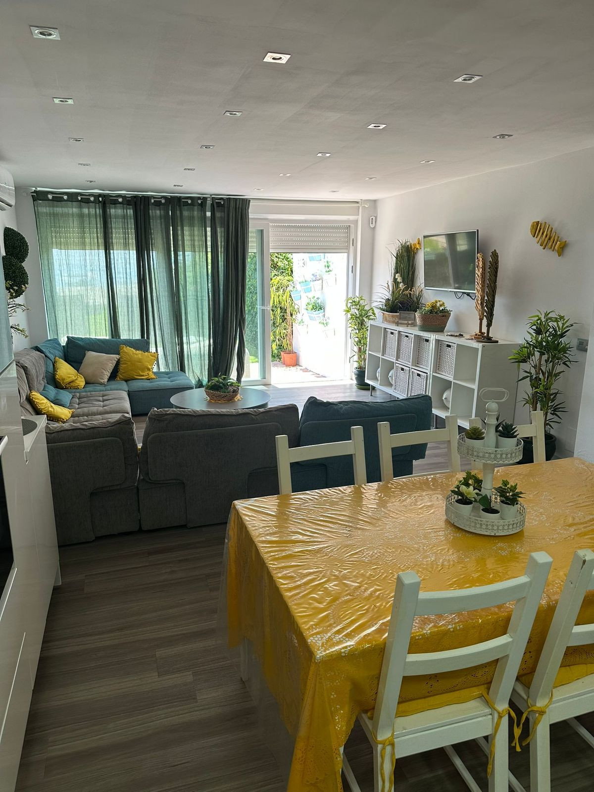 1 Bed, 1 Bath, ApartmentFor Sale, Casares Playa, Malaga