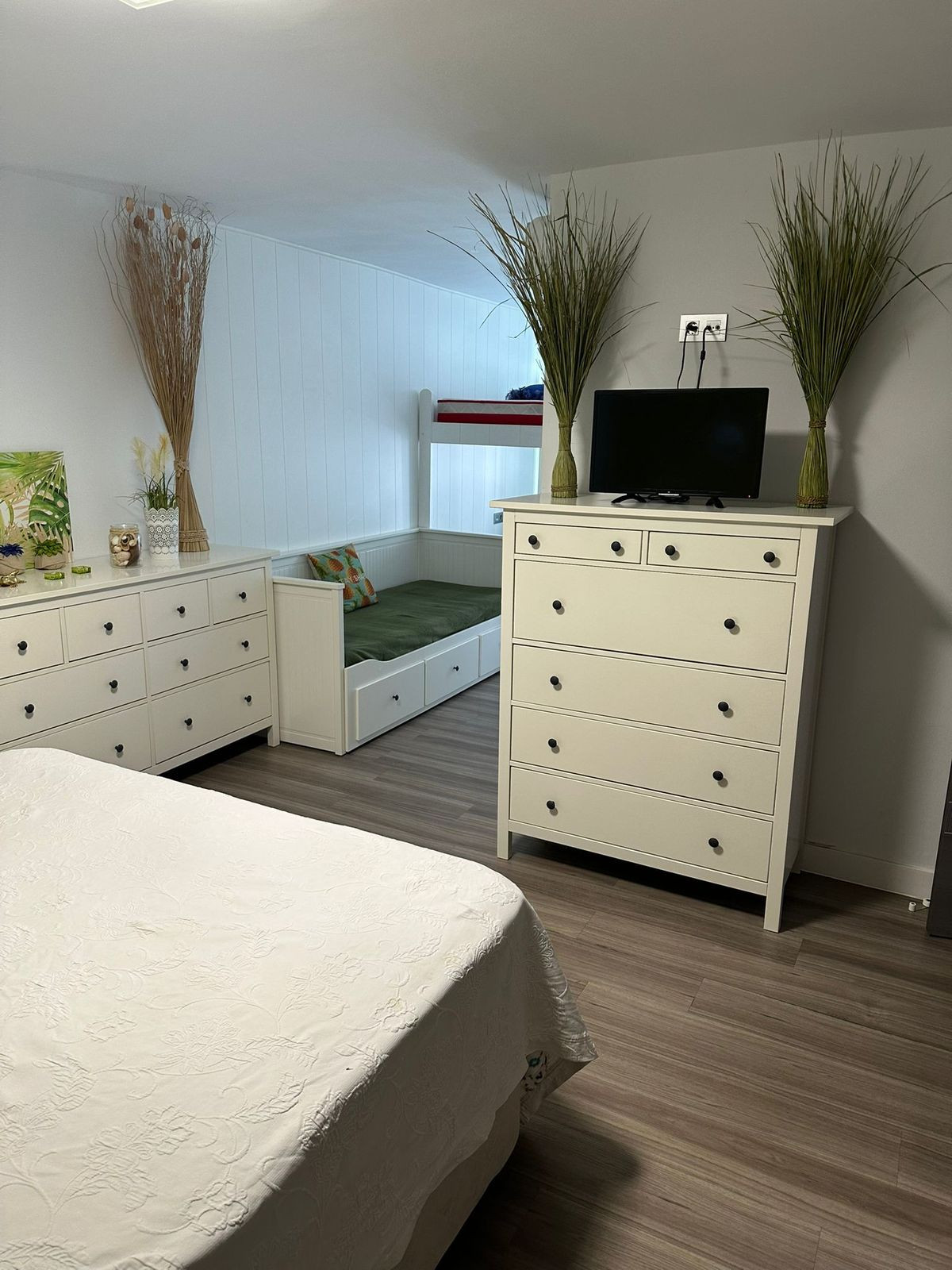 1 Bed, 1 Bath, ApartmentFor Sale, Casares Playa, Malaga