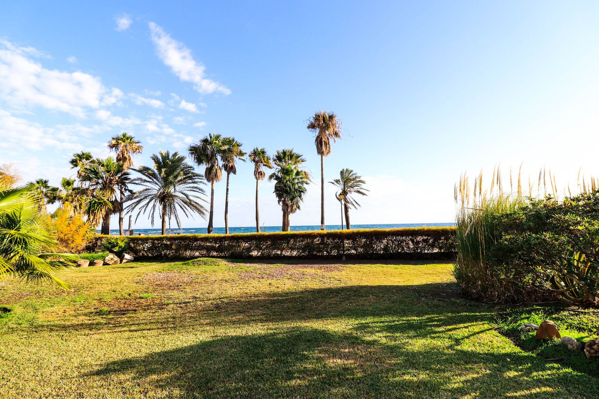 1 Bed, 1 Bath, ApartmentFor Sale, Casares Playa, Malaga