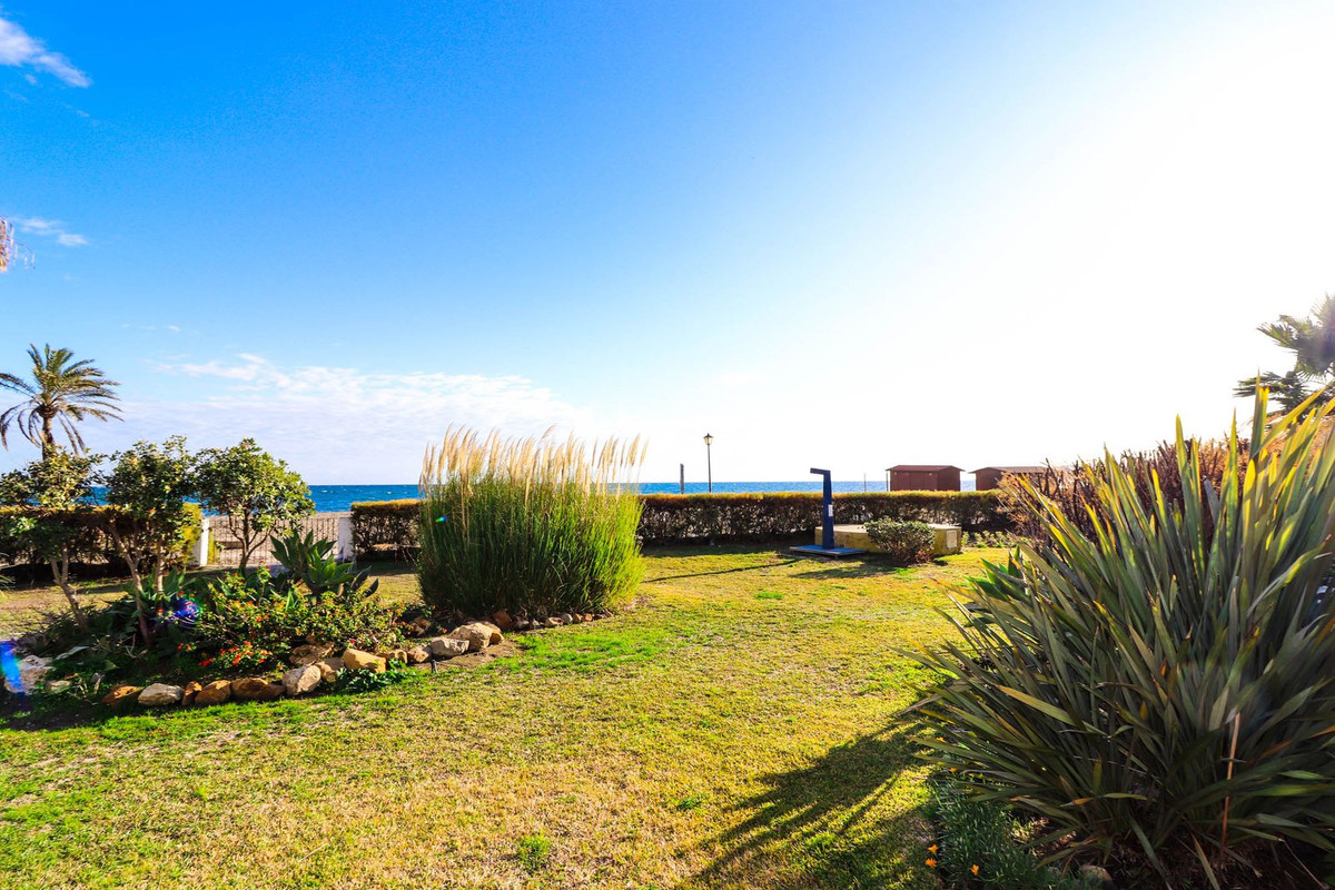 1 Bed, 1 Bath, ApartmentFor Sale, Casares Playa, Malaga