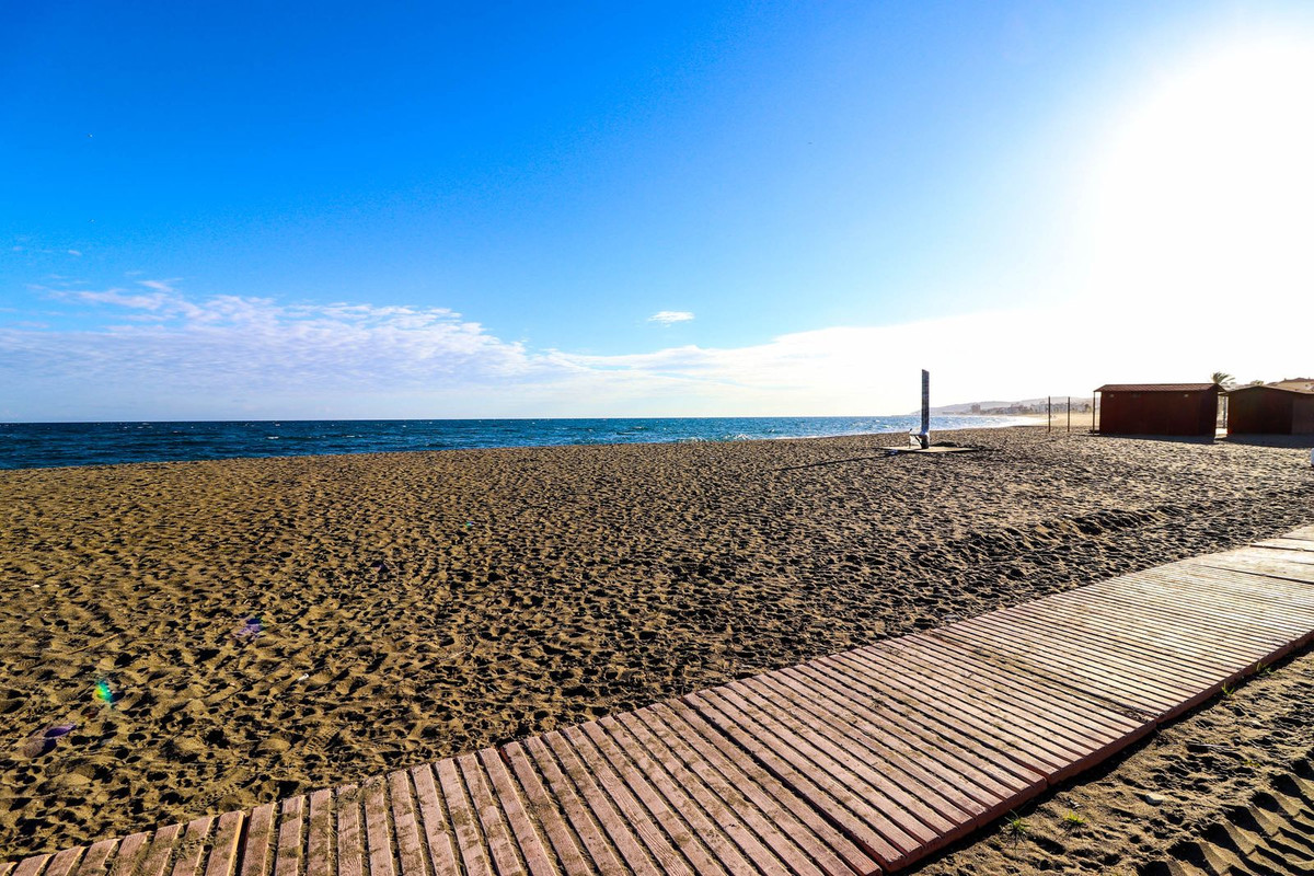 1 Bed, 1 Bath, ApartmentFor Sale, Casares Playa, Malaga