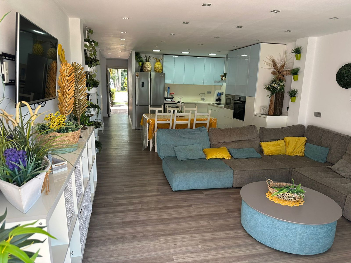 1 Bed, 1 Bath, ApartmentFor Sale, Casares Playa, Malaga