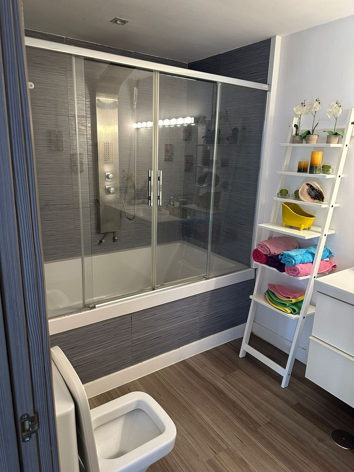 1 Bed, 1 Bath, ApartmentFor Sale, Casares Playa, Malaga