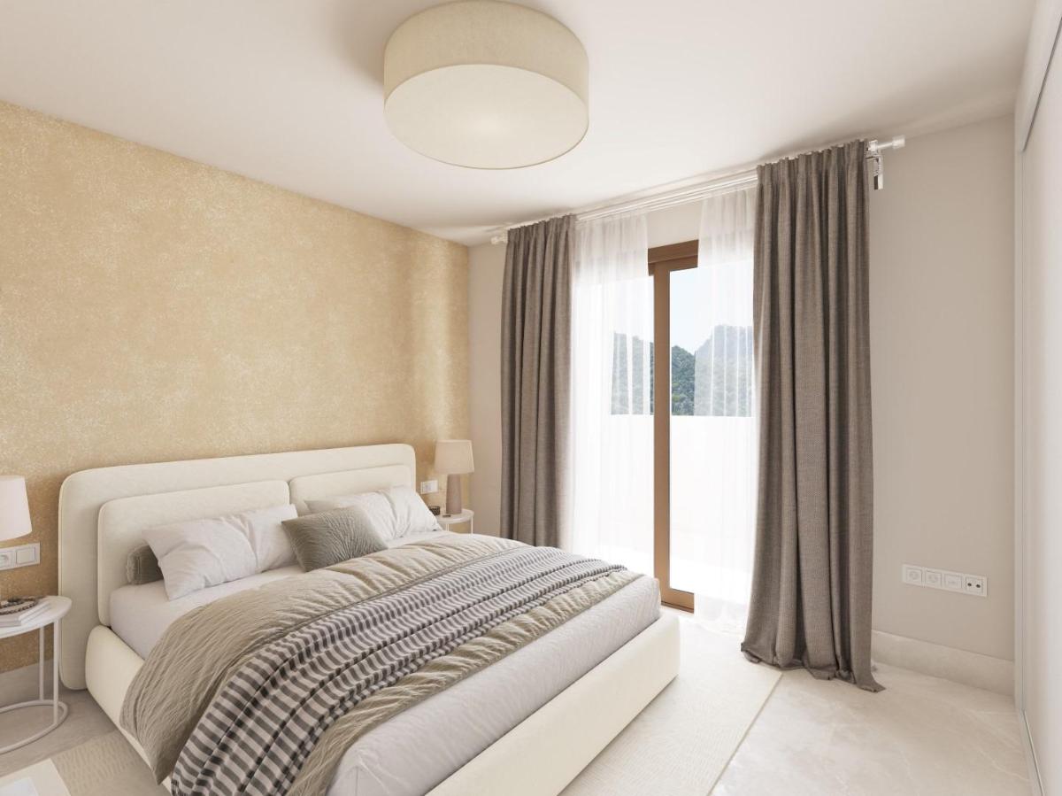 3 Bed, 2 Bath, ApartmentFor Sale, Benahavis, Costa del Sol