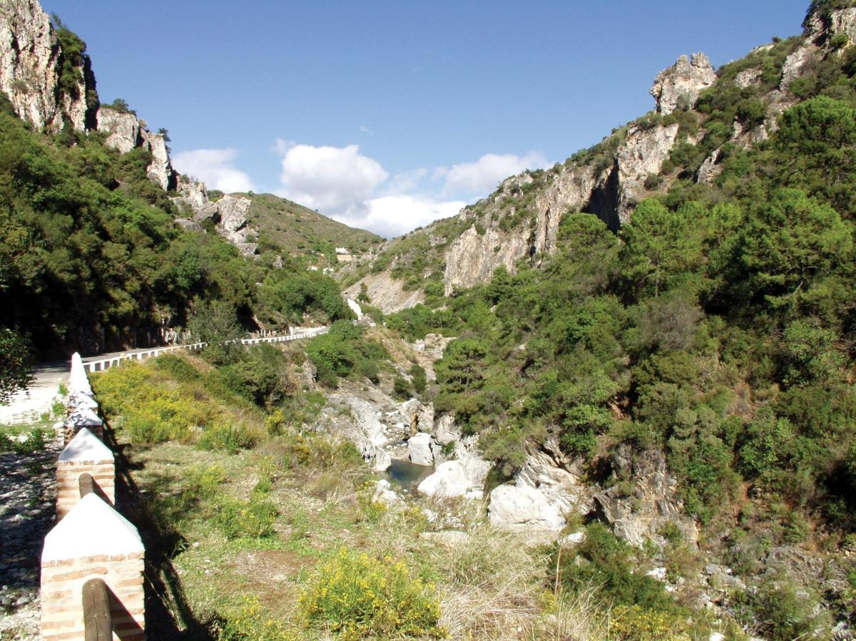 2 Bed, 2 Bath, ApartmentFor Sale, Benahavis, Costa del Sol