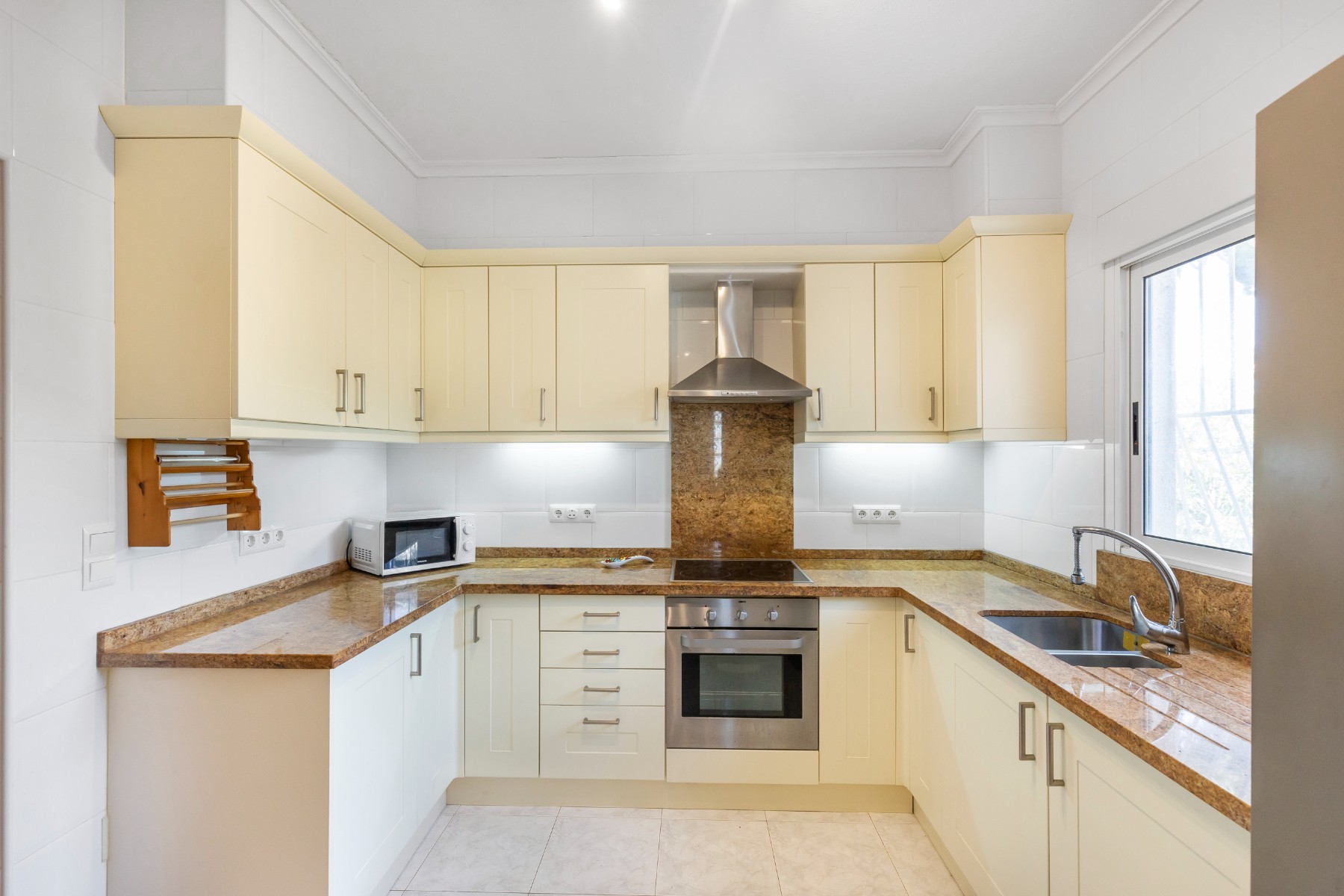 5 Bed, 5 Bath, HouseFor Sale, San Fulgencio, Alicante