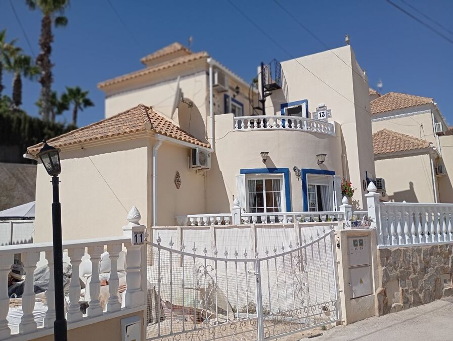 3 Bed, 2 Bath, HouseFor Sale, Villamartin, Alicante