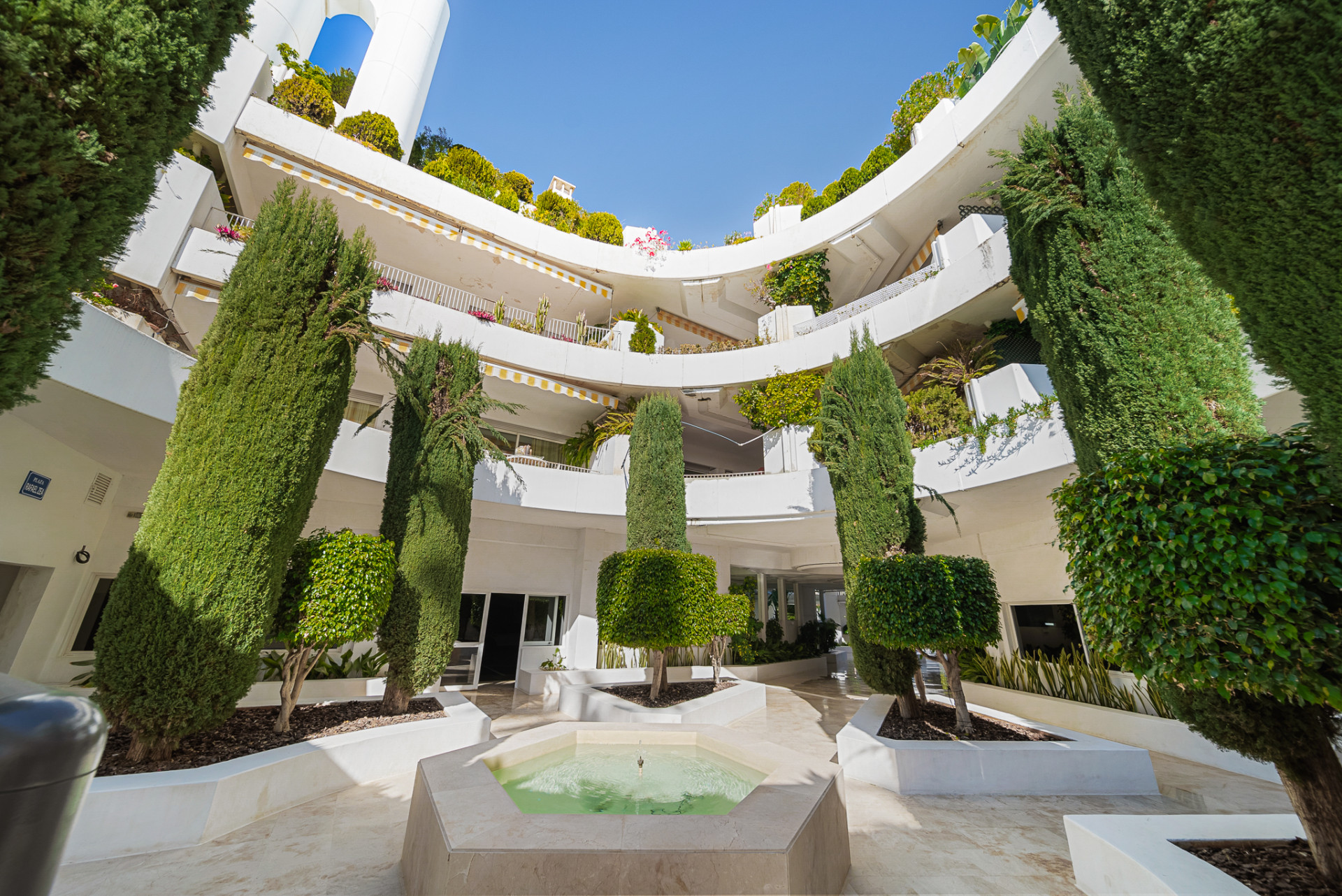 3 Bed, 3 Bath, ApartmentFor Sale, Marbella, Malaga