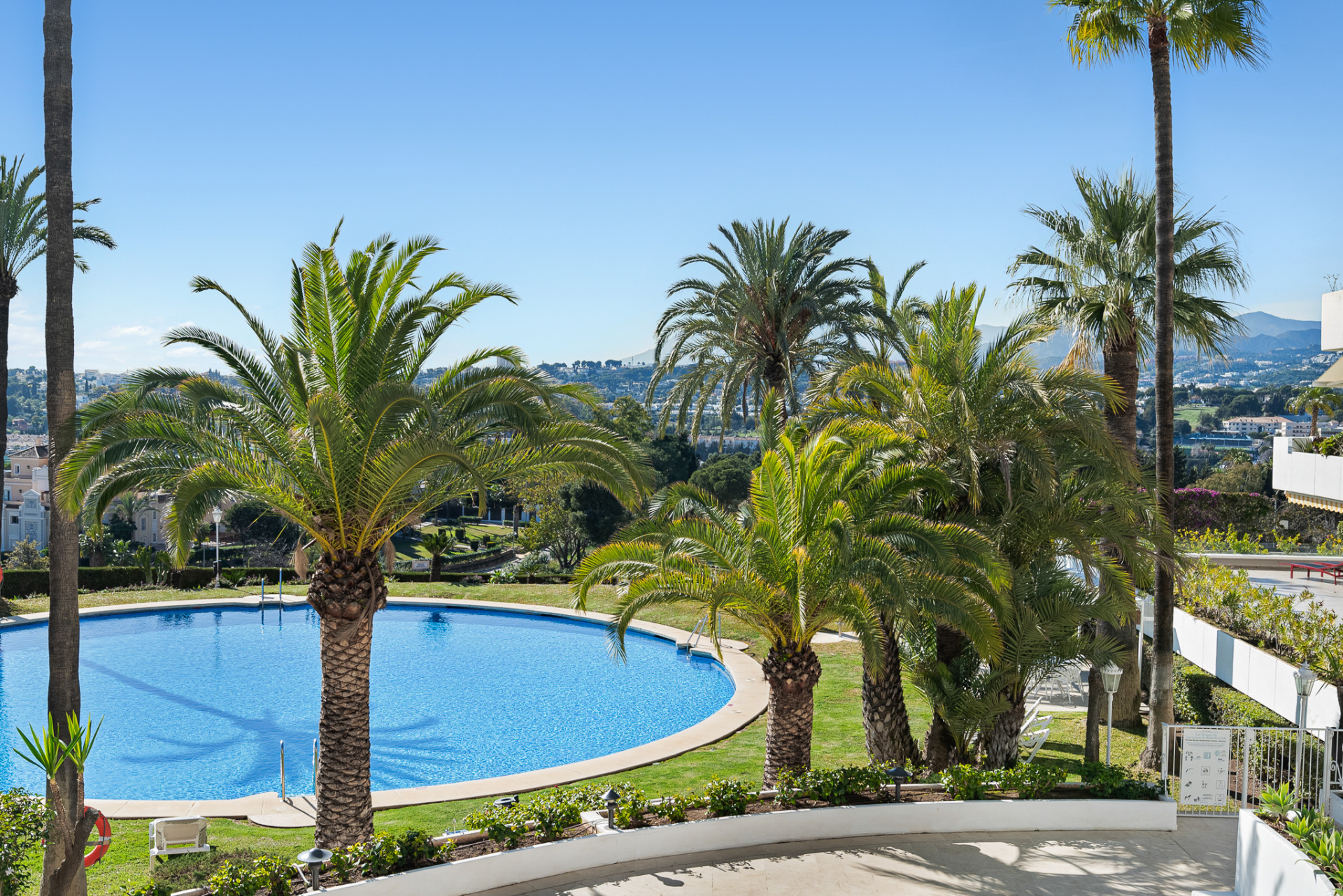 3 Bed, 3 Bath, ApartmentFor Sale, Marbella, Malaga