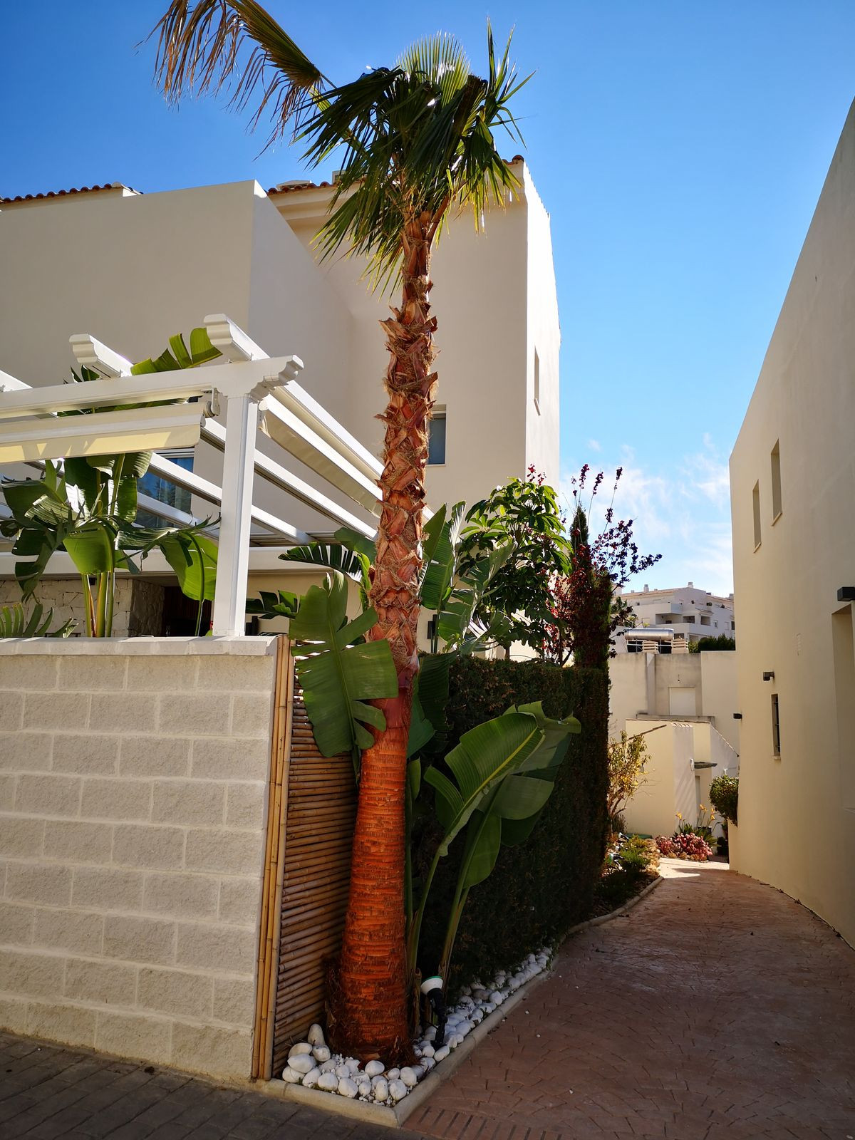 4 Bed, 3 Bath, HouseFor Sale, Estepona, Malaga