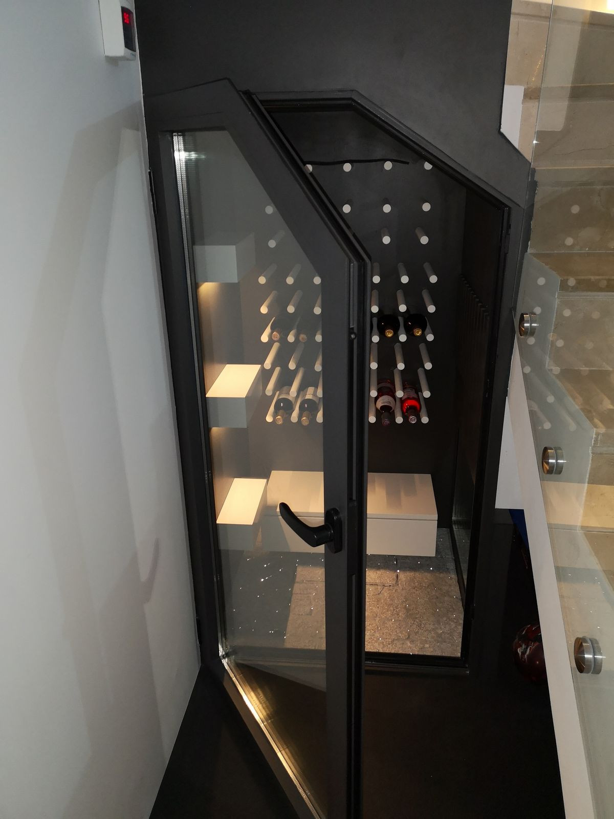 4 Bed, 3 Bath, HouseFor Sale, Estepona, Malaga