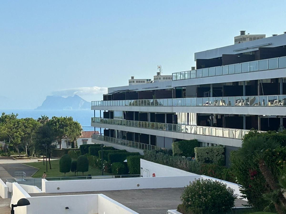 3 Bed, 3 Bath, ApartmentFor Sale, Punta Chullera, Malaga