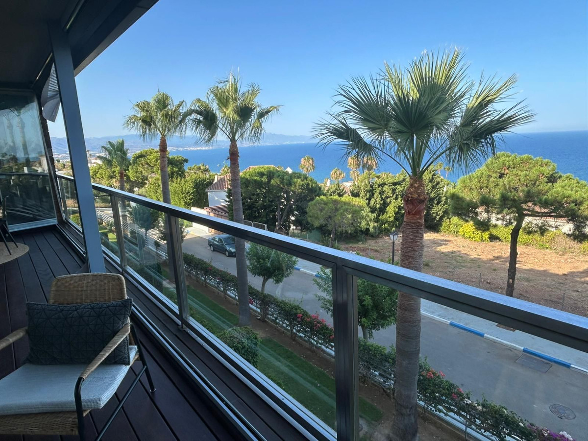 3 Bed, 3 Bath, ApartmentFor Sale, Punta Chullera, Malaga